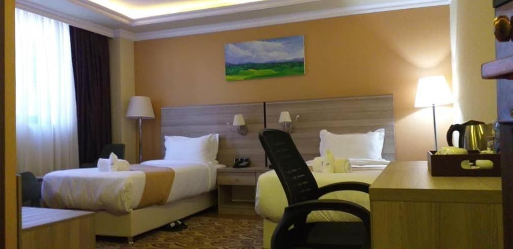 Holiday Hotel Аддис-Абеба Экстерьер фото