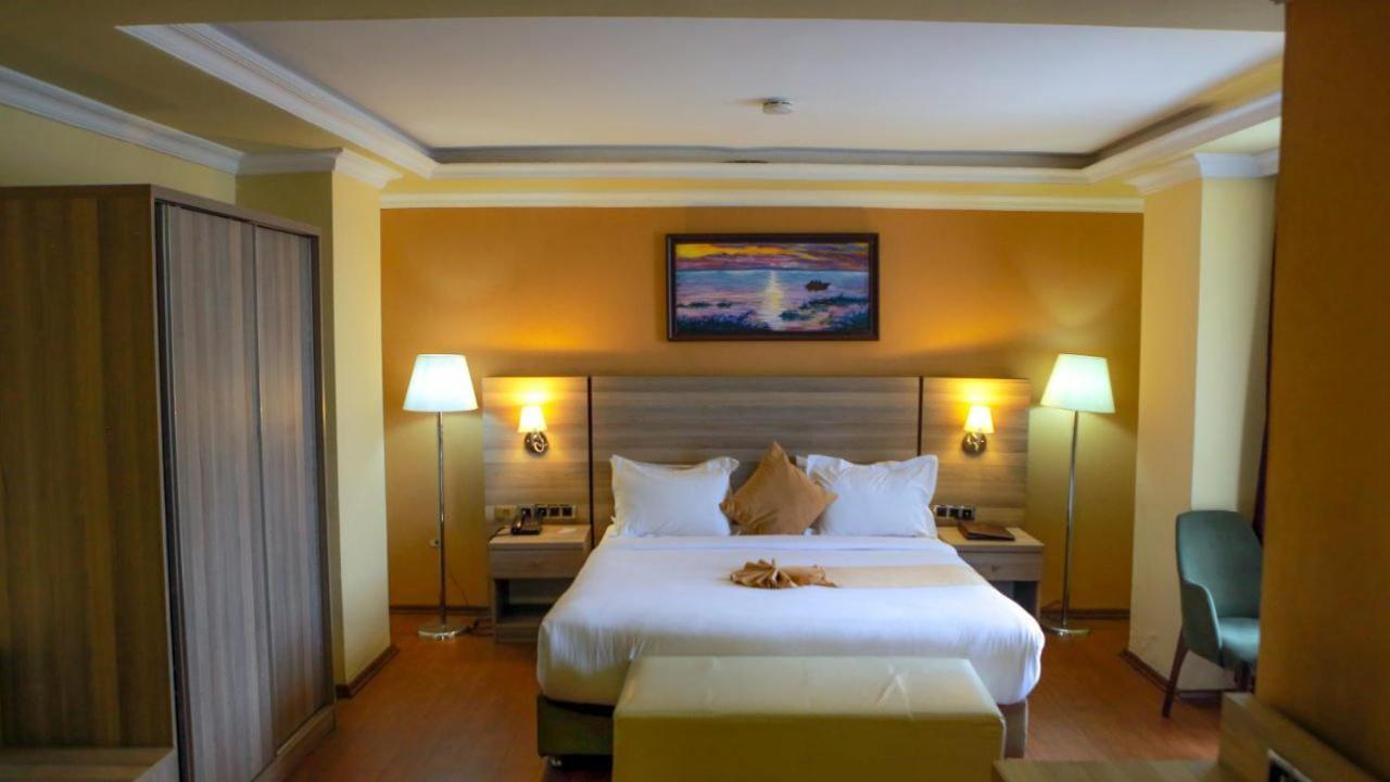 Holiday Hotel Аддис-Абеба Экстерьер фото